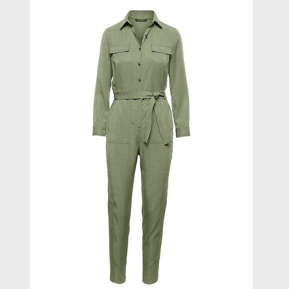 Banana Republic Dresses & Skirts - NWT size 0 BR TENCEL flight jumpsuit